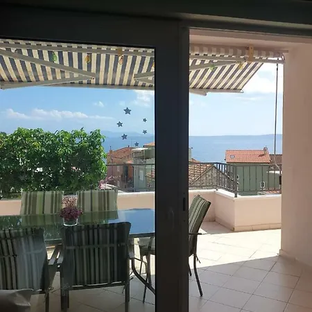 Pero 아파트 포드고라