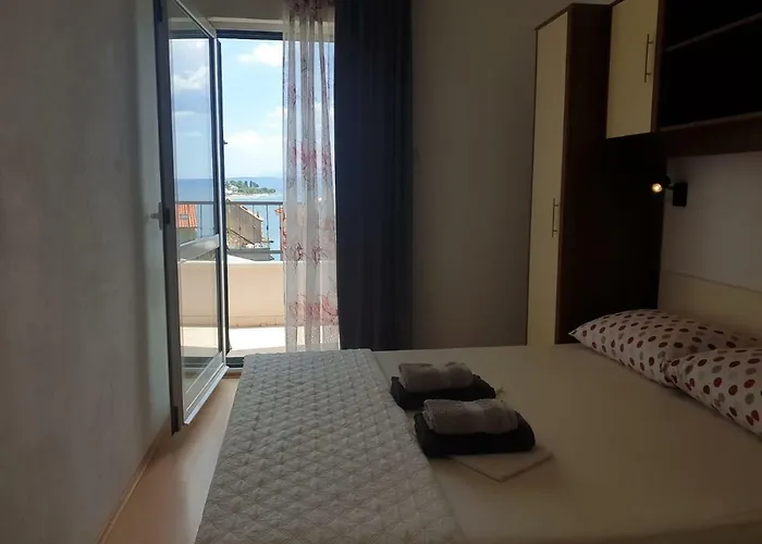 Pero アパート ポドゥゴラ